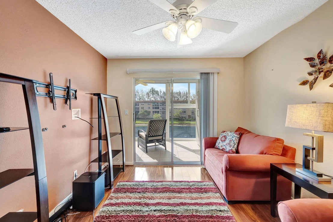 Photo of Unit D3 at 1805 Eleuthera Point