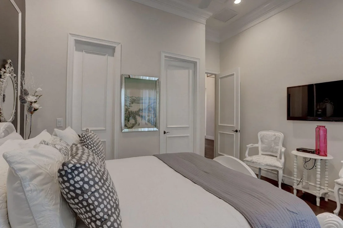 Photo of 16783 Pavilion Way