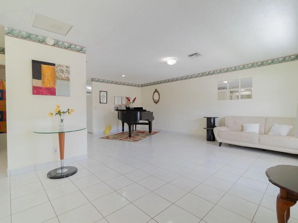 Photo of 5974 Ithaca Circle W