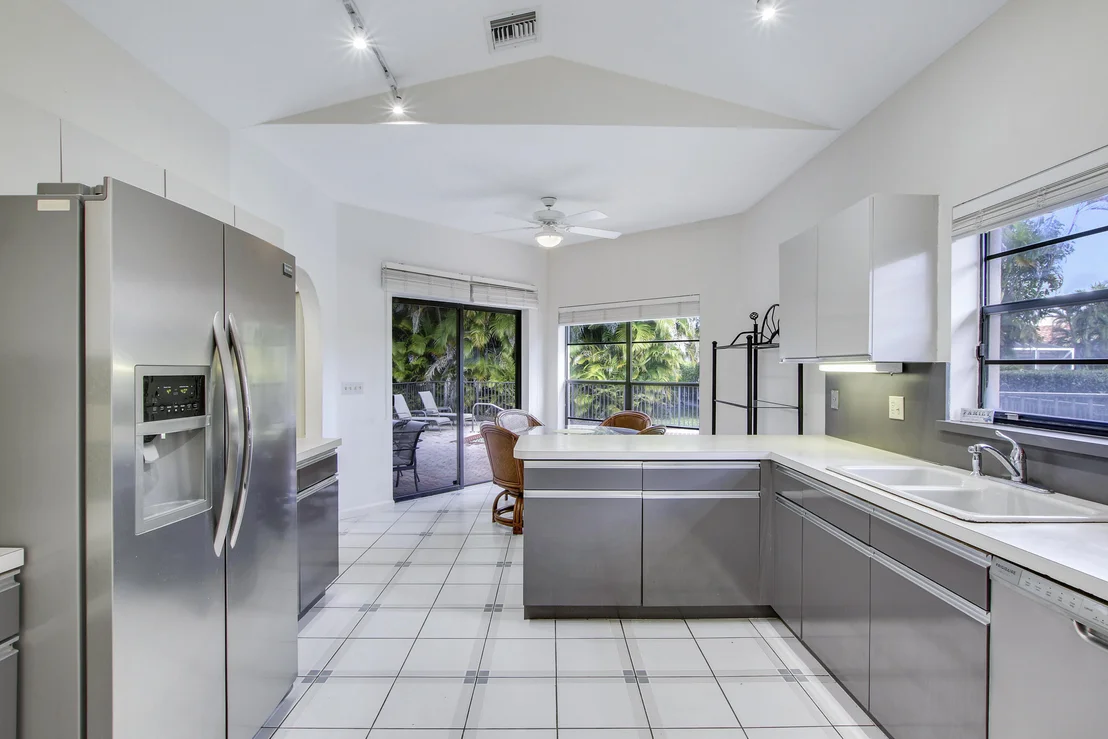 Photo of 7770 La Corniche Circle