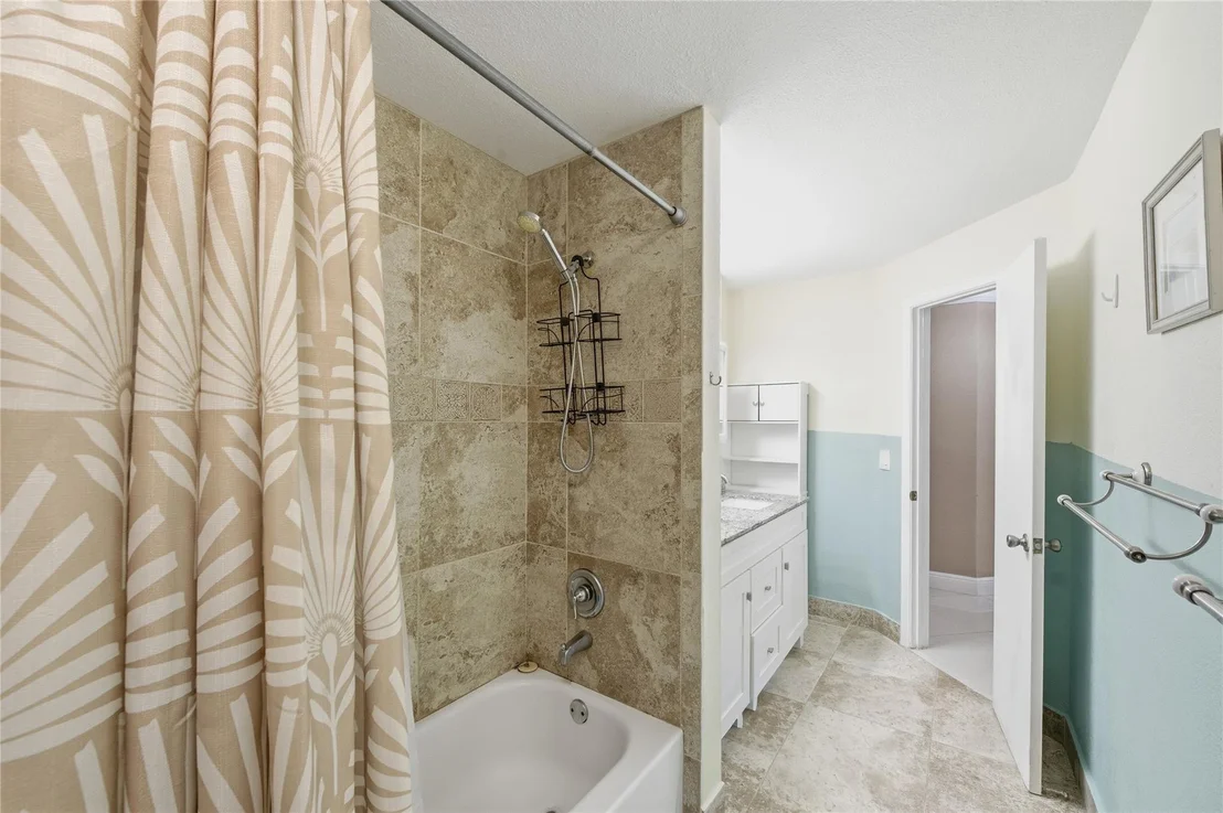 Photo of 10949 NW 1st Manor