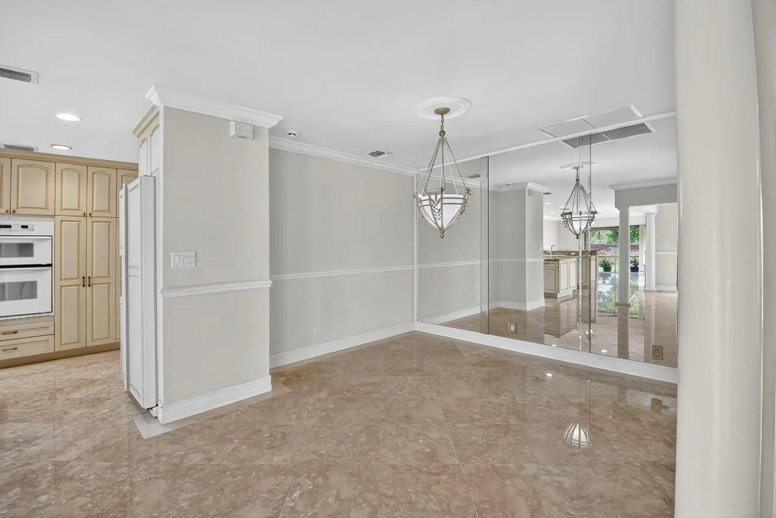 Photo of 5884 Pinebrook Drive