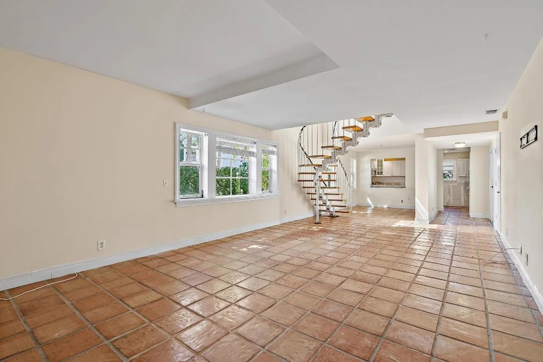 Photo of 301 Xanadu Place