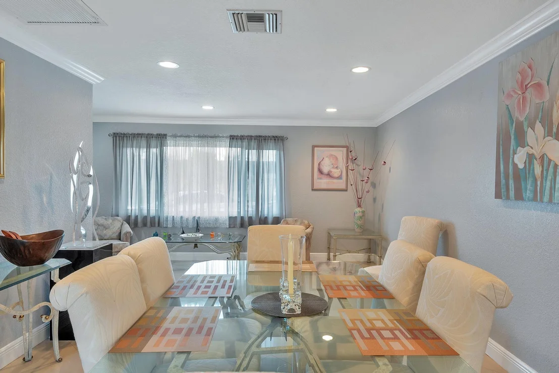 Photo of 3059 Emerald Lane