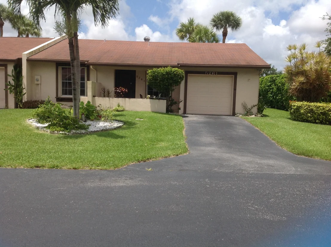 Photo of 5261 Breadfruit Circle