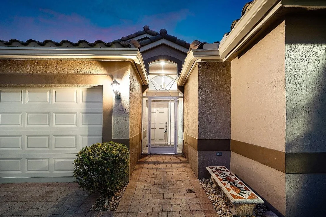 Photo of 6698 Sherbrook Drive