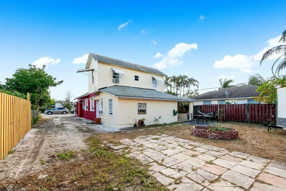 Photo of 1117 N E Street