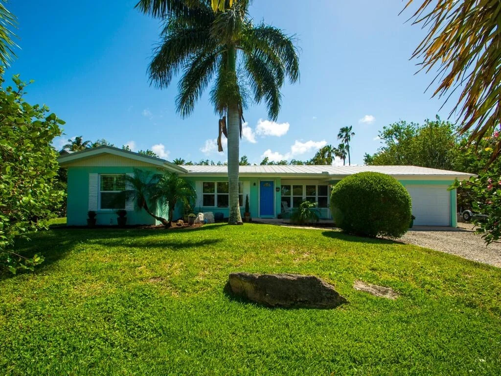 Photo of 285 Live Oak Drive