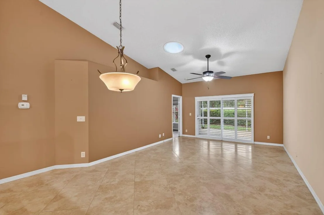 Photo of 8492 Logia Circle