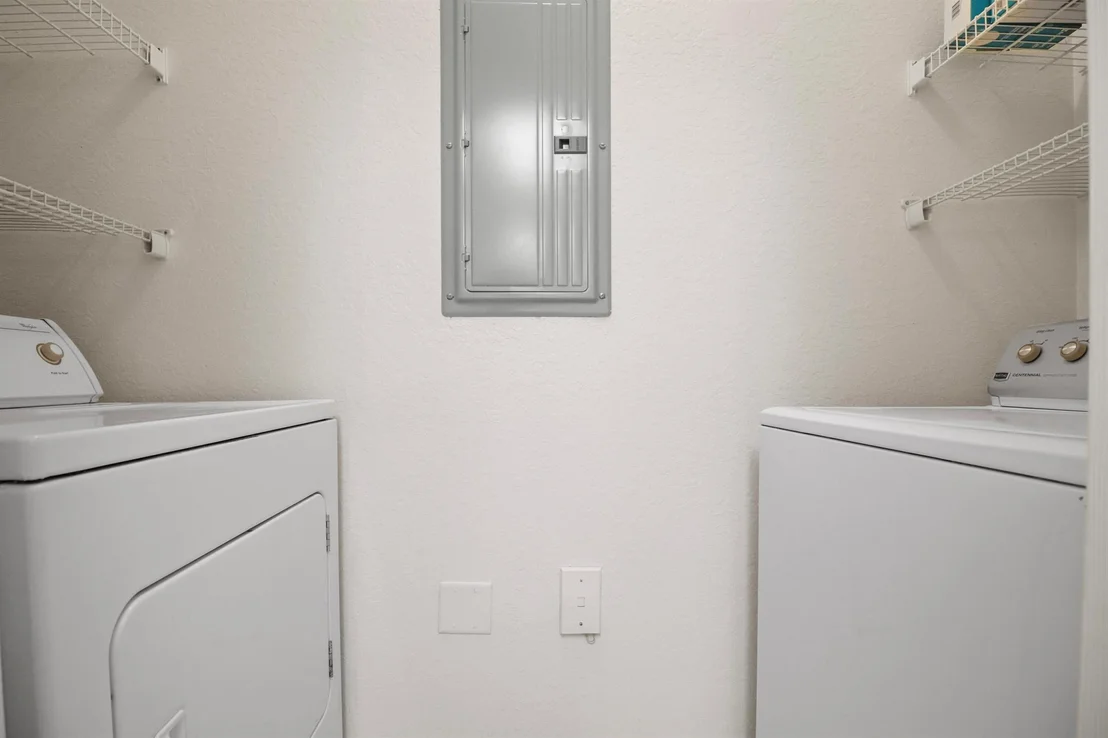 Photo of 272 SE Kitching Circle