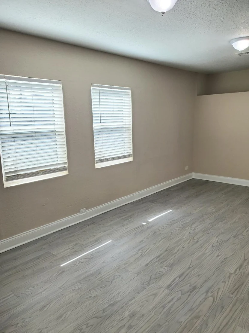 Photo of 6448 N Lawrence Road