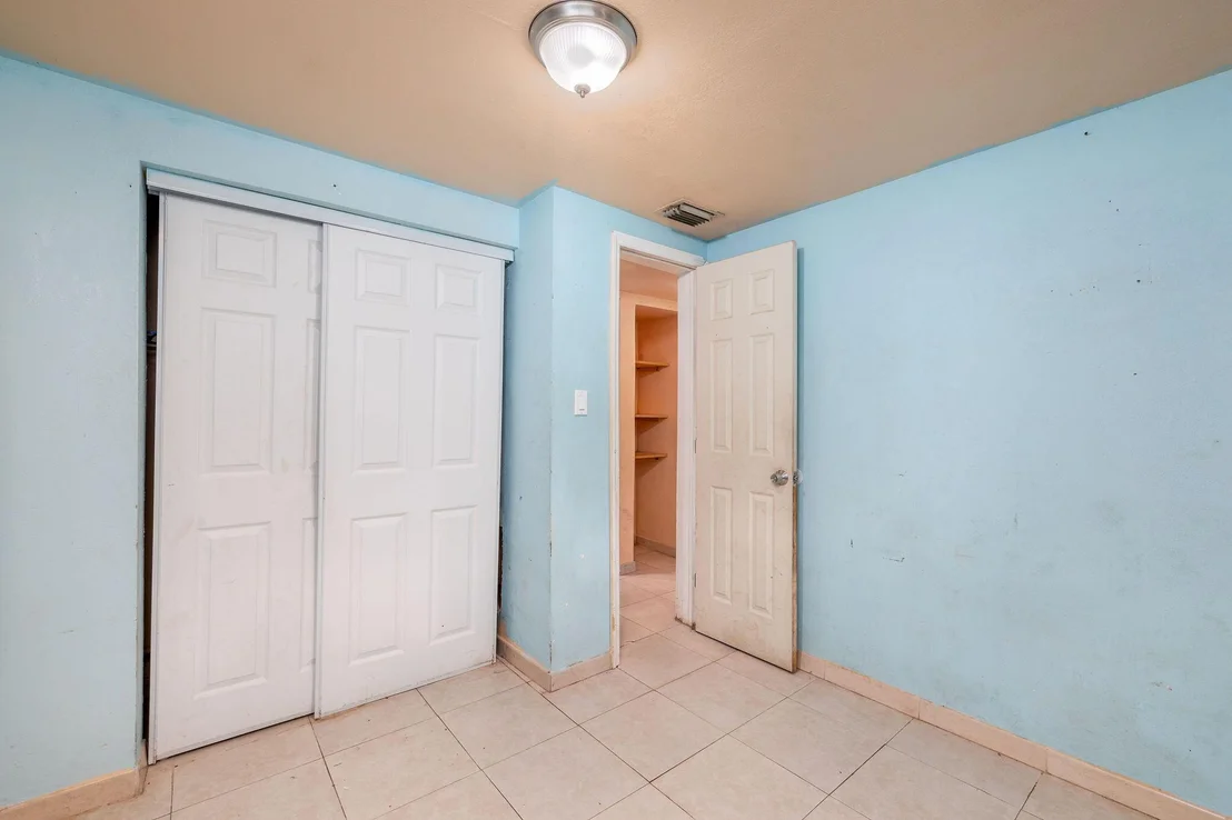Photo of 3670 NW 27th Avenue