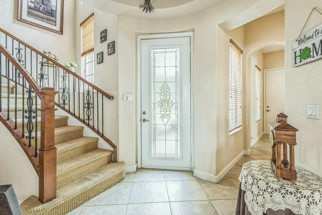 Photo of 694 Cresta Circle