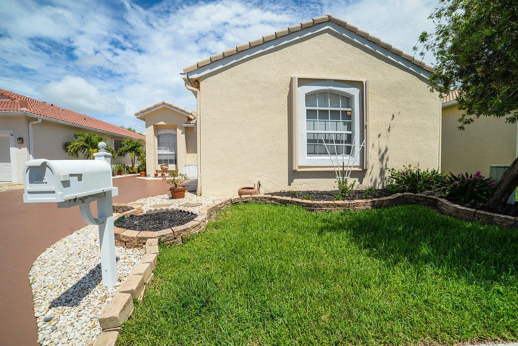 Photo of 10796 Grant Way
