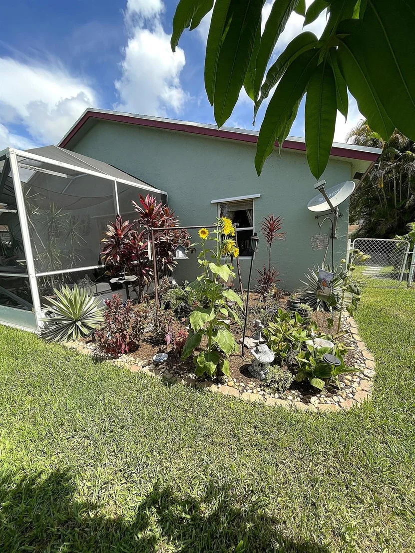 Photo of 5386 Van Buren Road