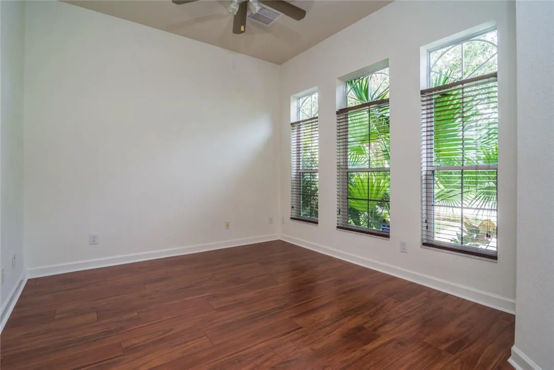 Photo of 8006 N Savannah Circle