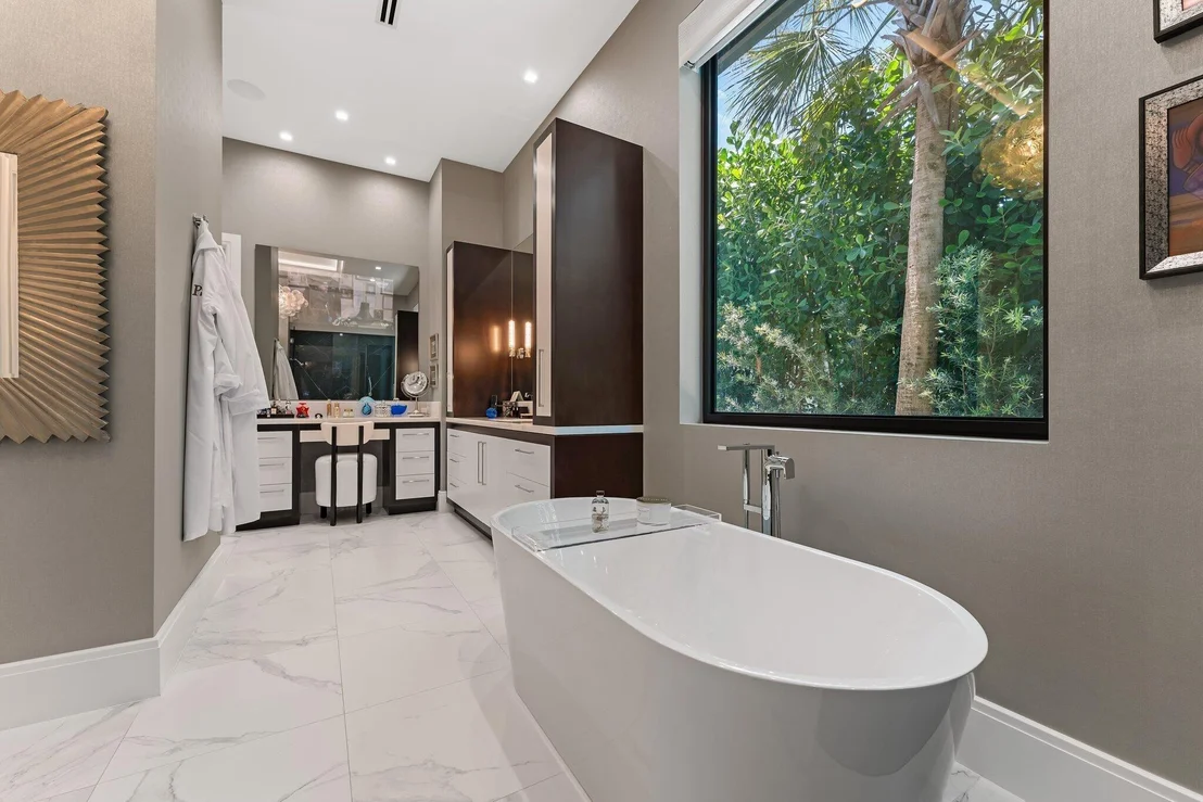Photo of 112 Quayside Drive