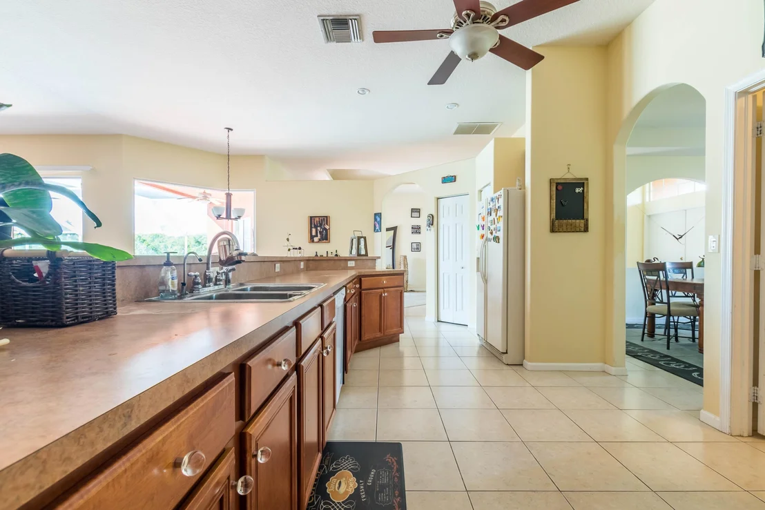 Photo of 833 Cindy Drive