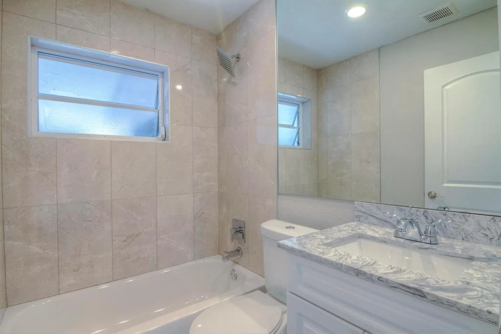 Photo of 1006 Comanche Street