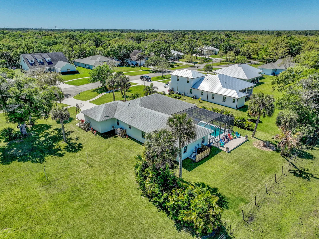 Photo of 1404 Lone Pine Drive
