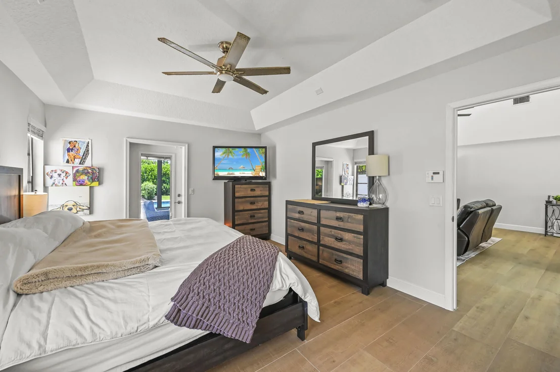 Photo of 1102 Kriss Lane
