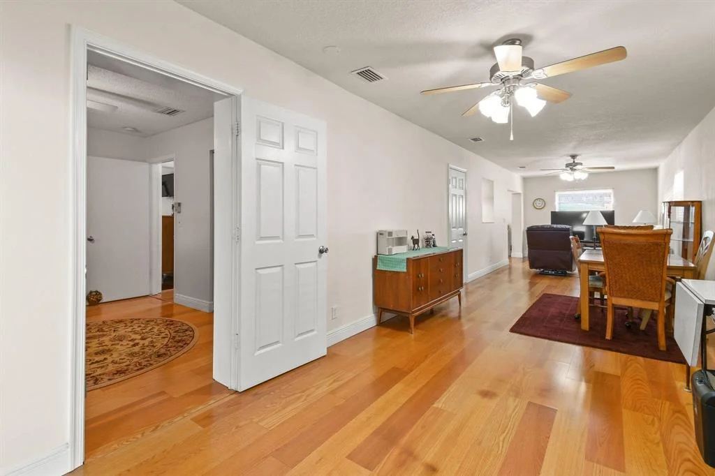 Photo of 305 5th Street