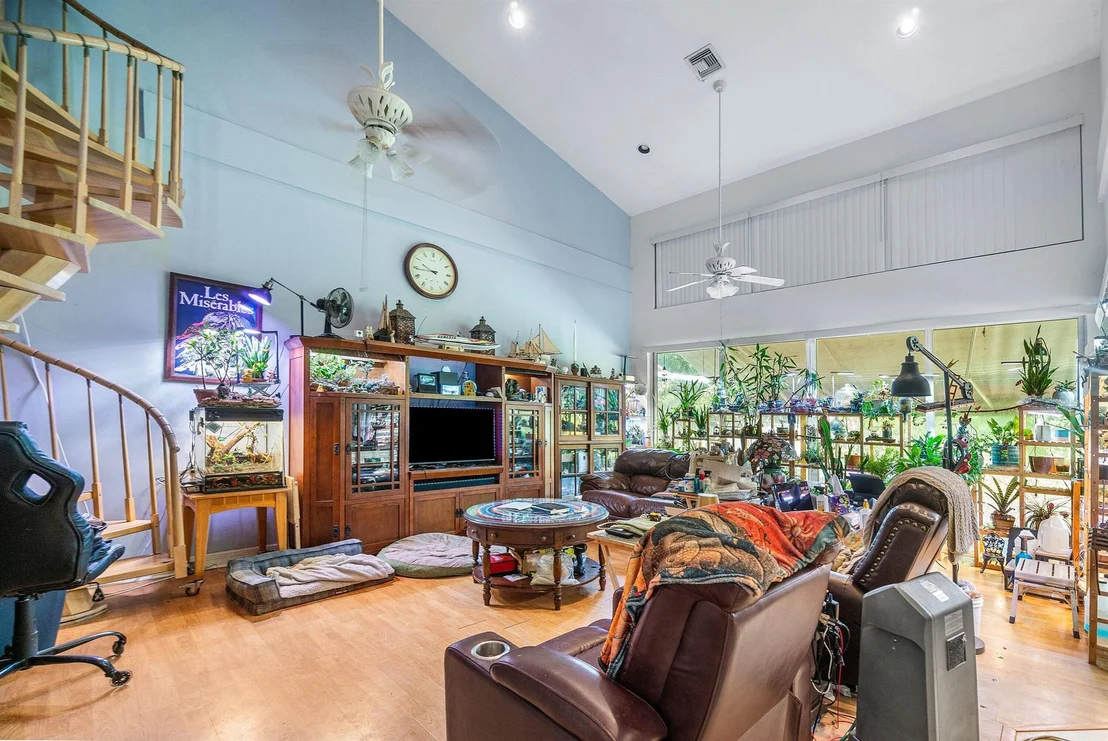 Photo of 16457 115th Avenue N