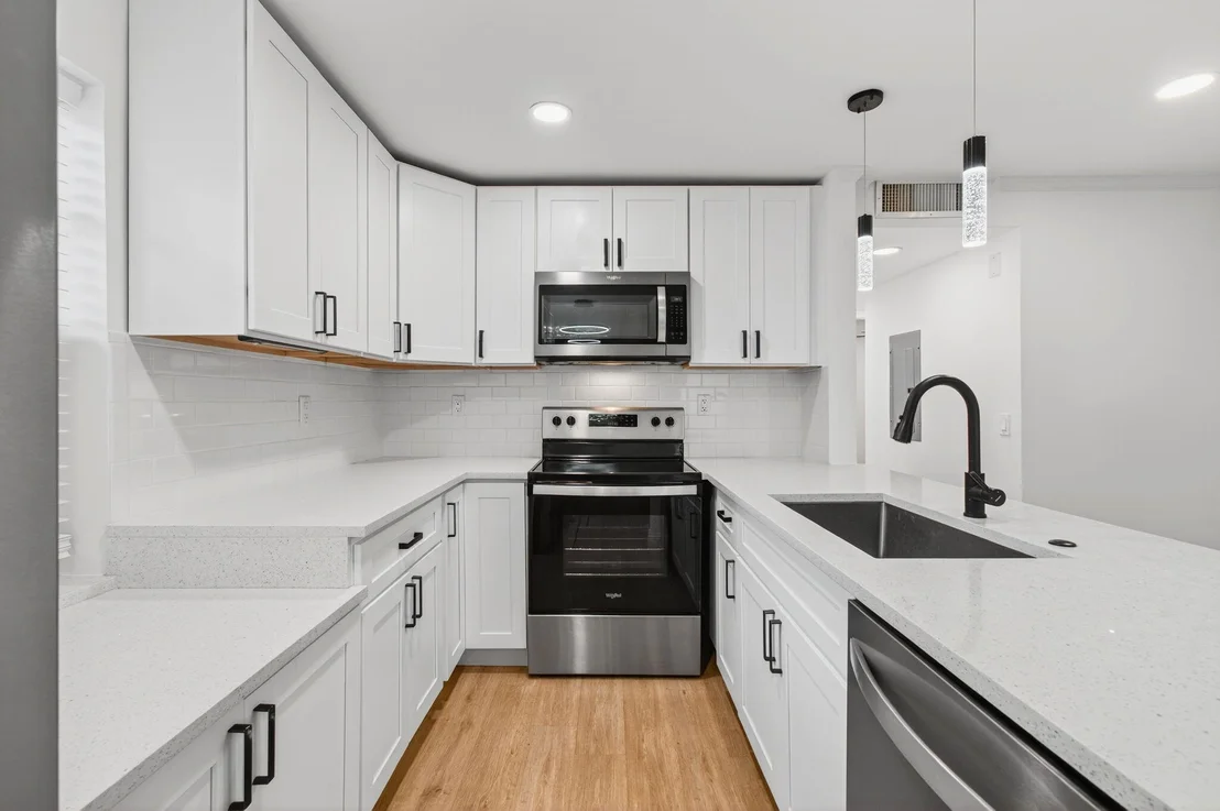 Photo of 449 Normandy J