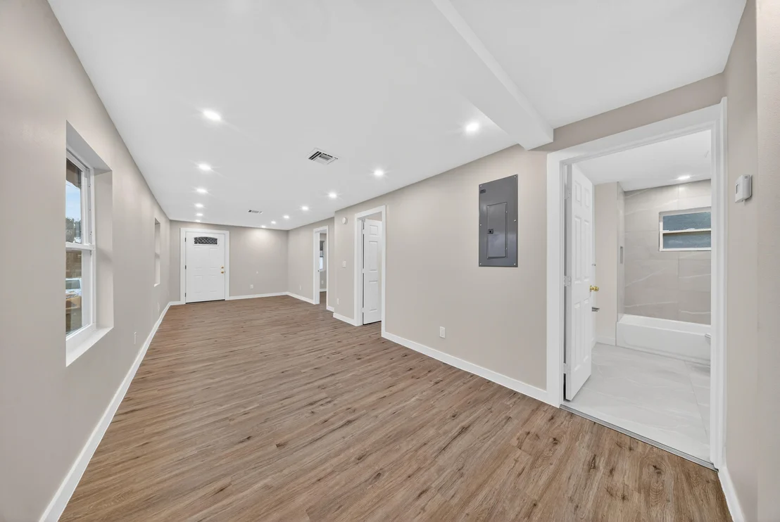 Photo of 712 SE Bayou Avenue