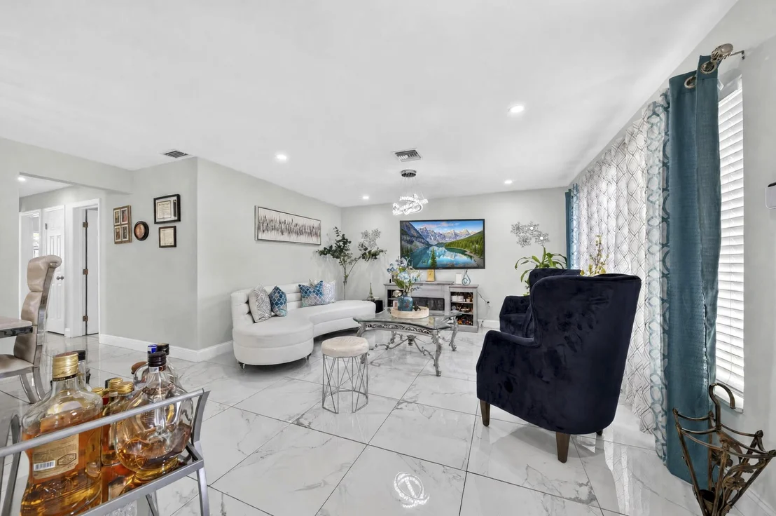 Photo of 7961 N NORMANDY Street
