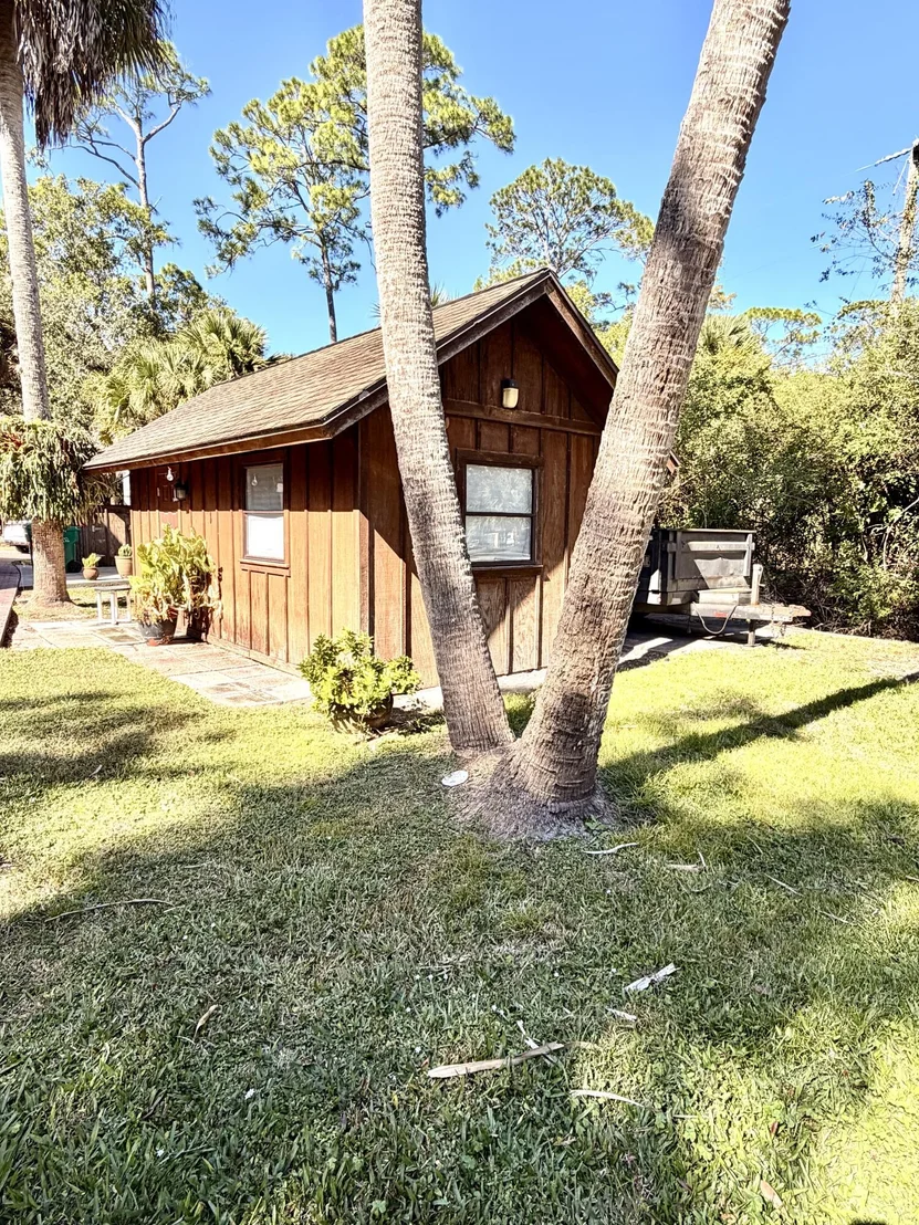 Photo of 505 SE 18th Way