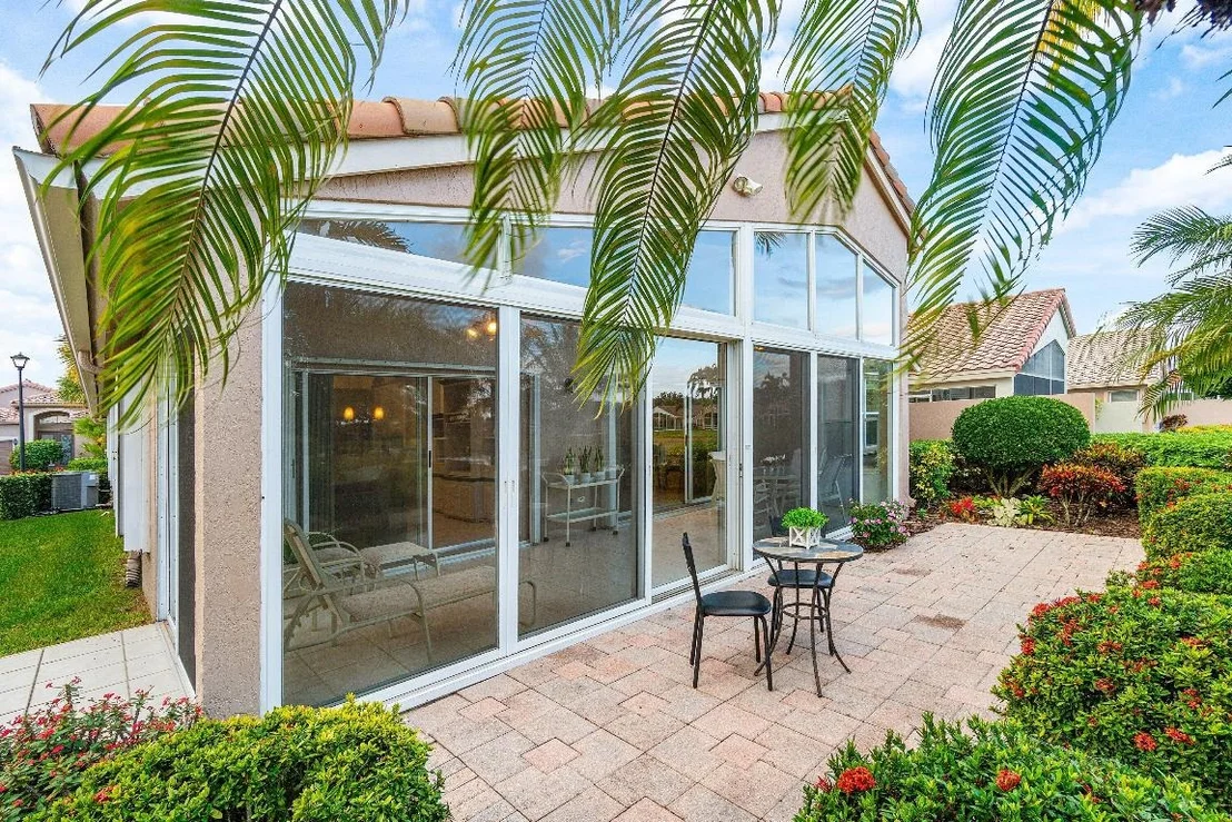 Photo of 6698 Sherbrook Drive