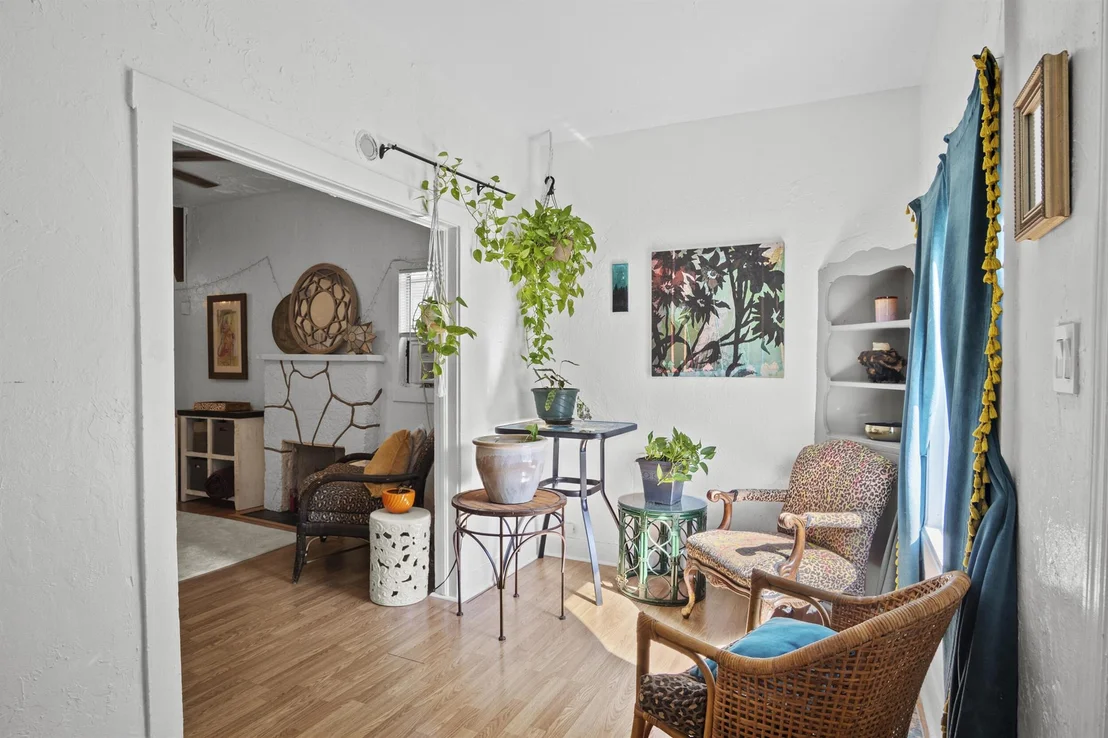 Photo of 525 N E Street