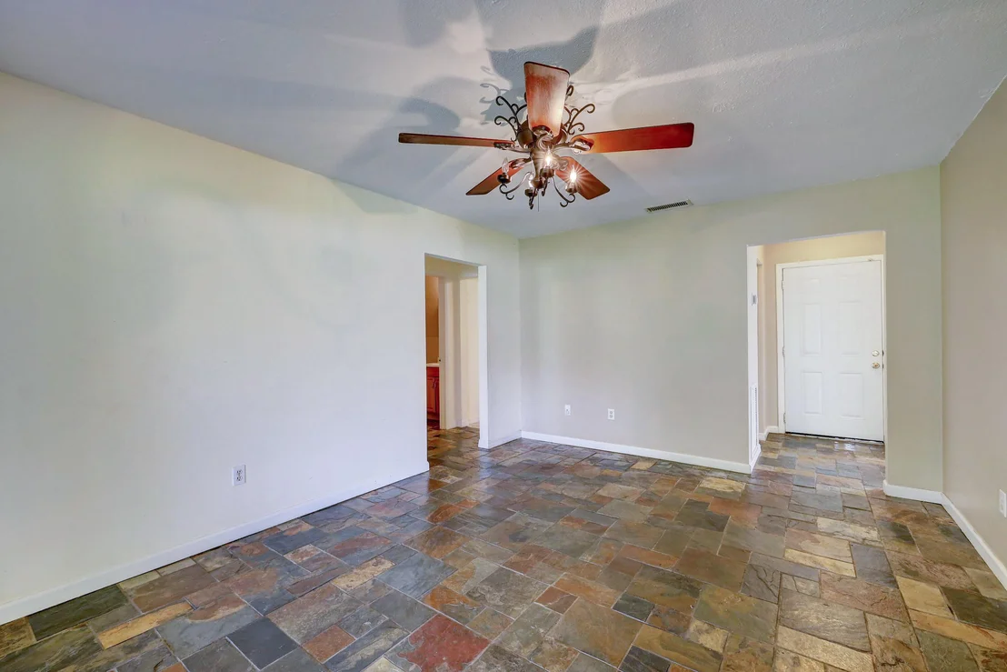 Photo of 6015 Spruce Drive