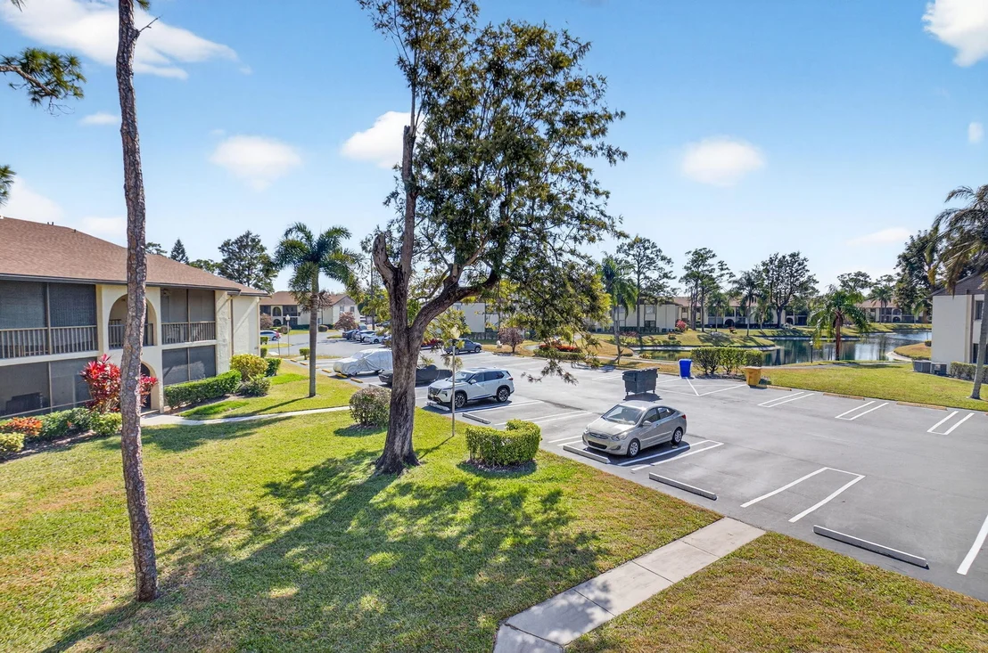 Photo of Unit C2 at 321 Knotty Pine Circle