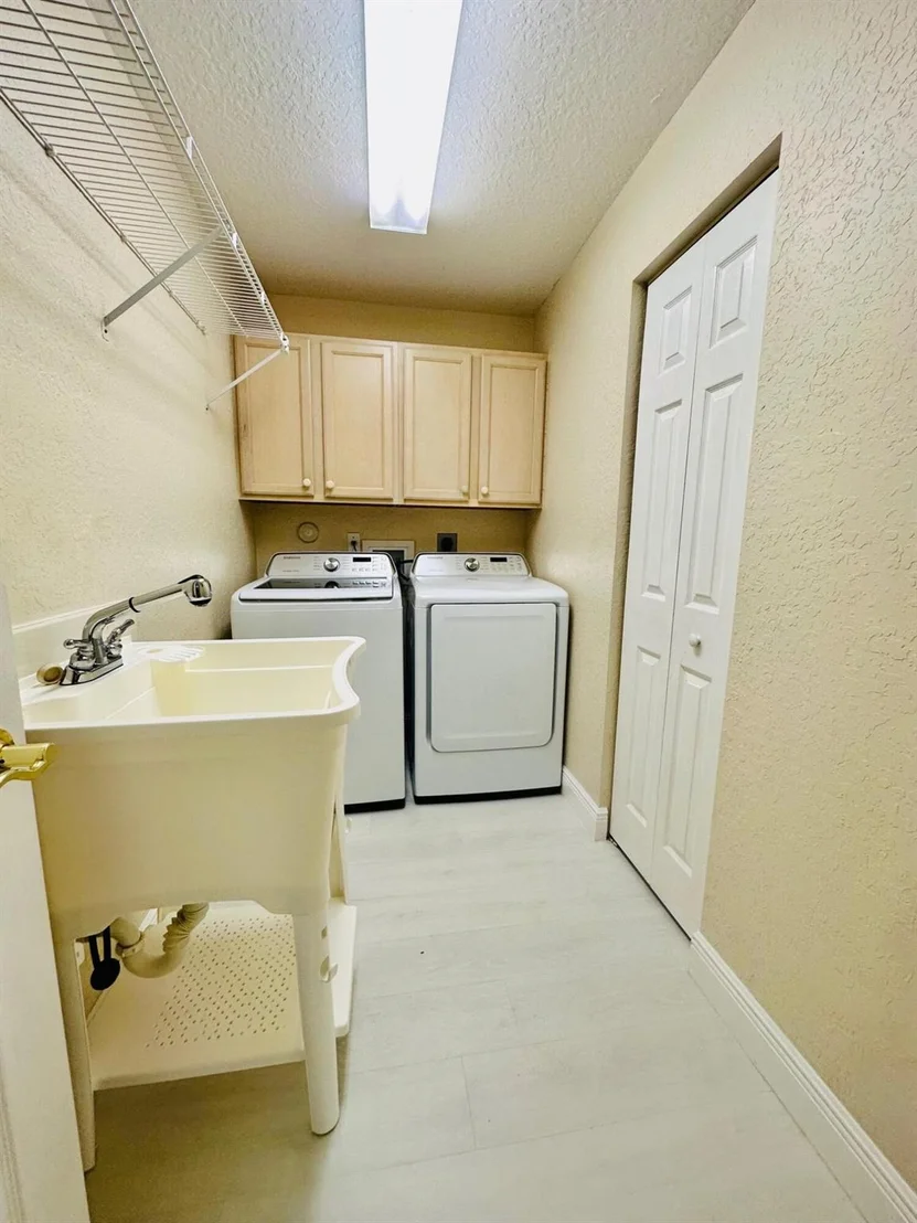 Photo of 5385 Grande Palm Circle