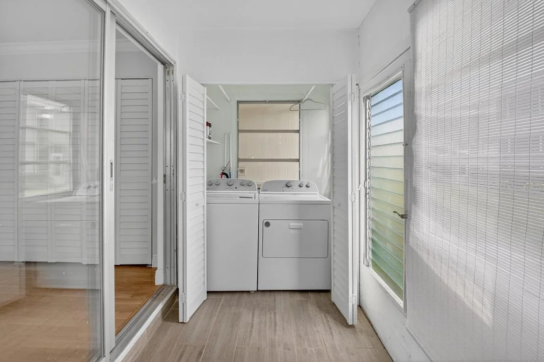Photo of Unit M at 586 Monaco M