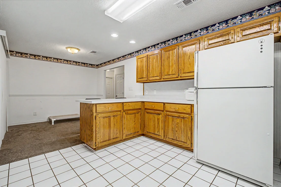 Photo of 7327 Glidden Lane