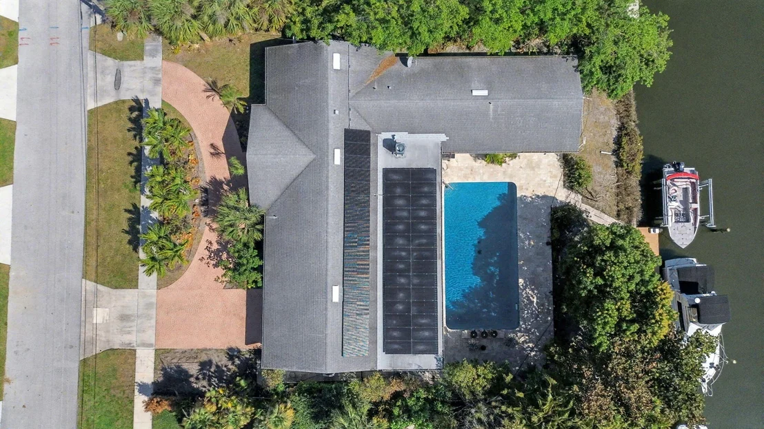 Photo of 618 Riverside Road