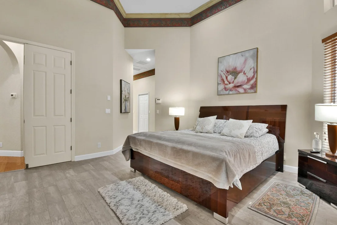 Photo of 2965 Wentworth
