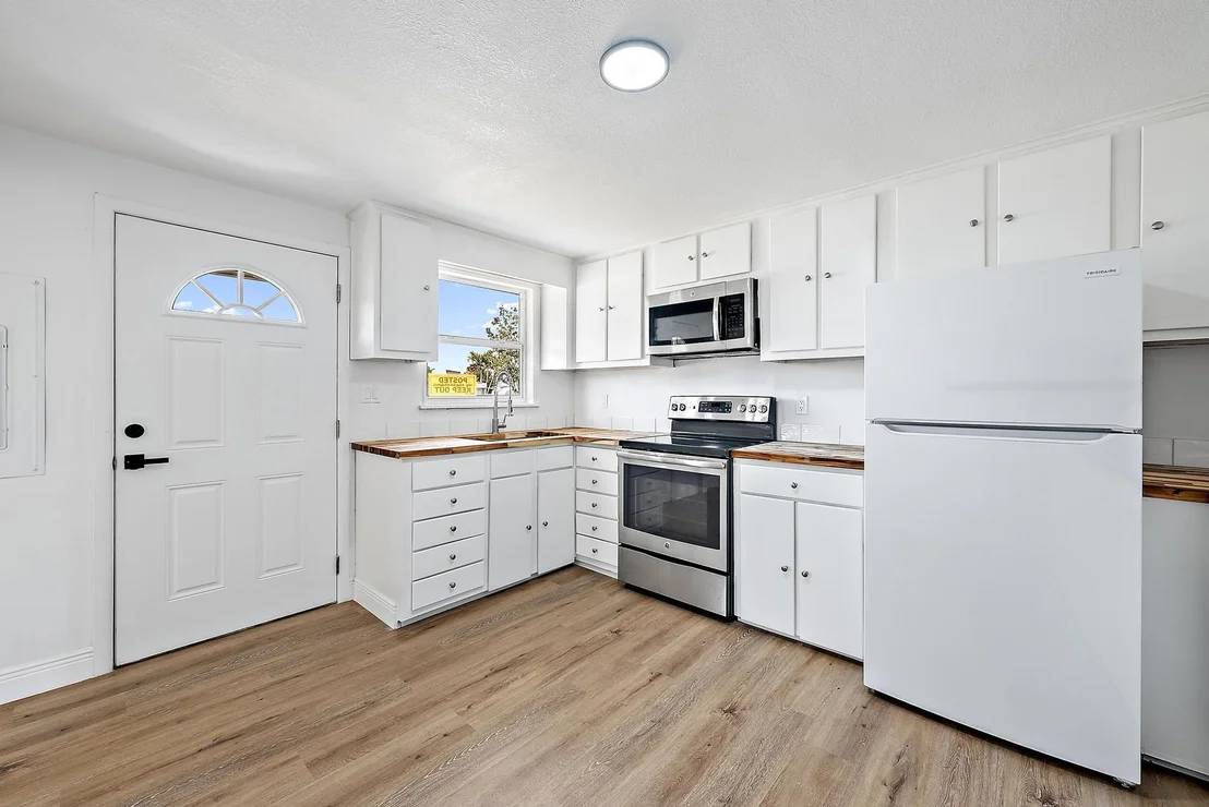 Photo of 3014 SE 25th Street