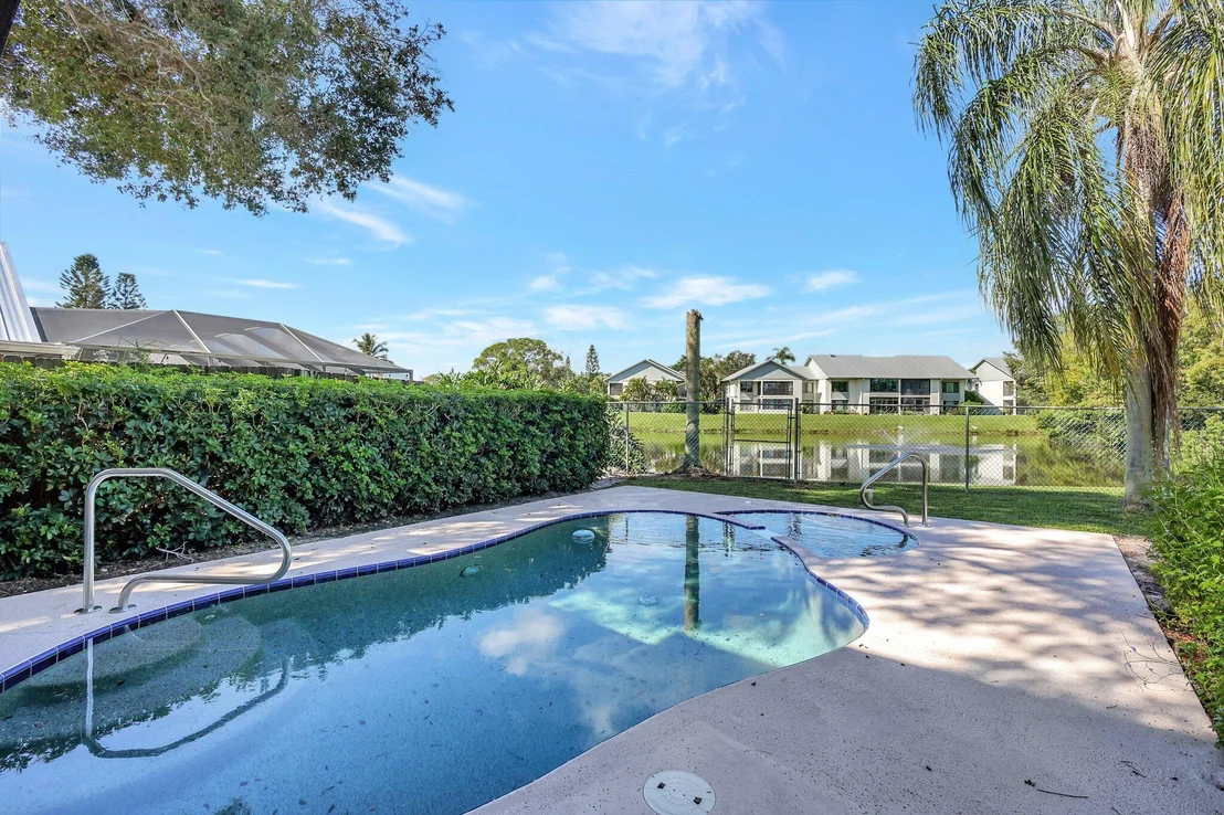 Photo of 2212 NW 20th Avenue