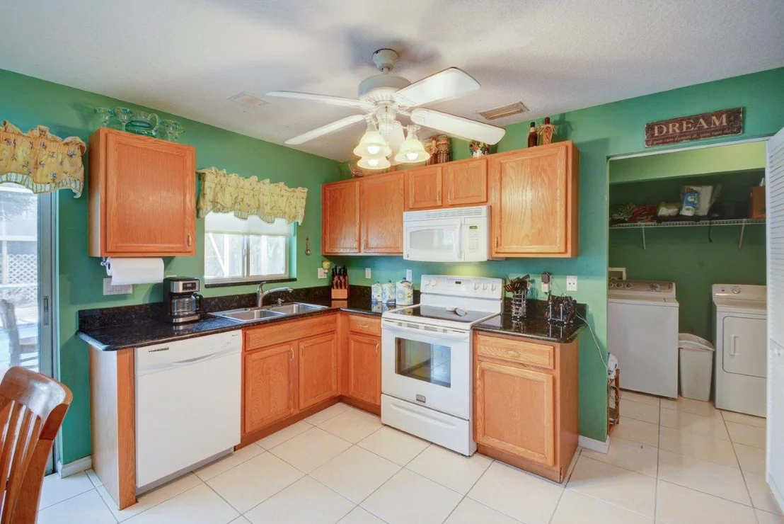 Photo of 2414 SE Springtree Place