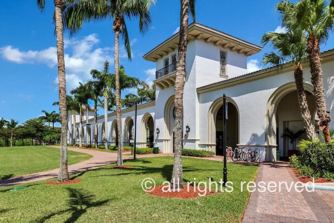Photo of 9020 Alexandra Circle