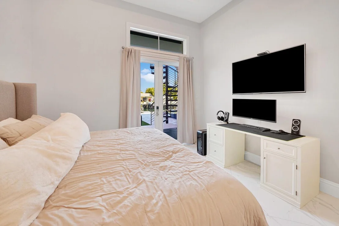 Photo of 1200 Bimini Lane
