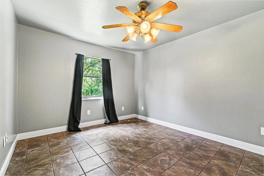 Photo of 4181 Coconut Boulevard