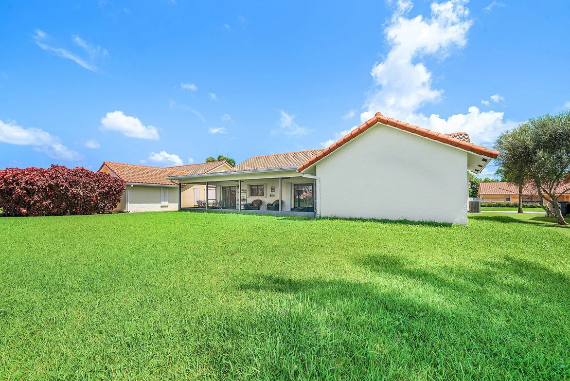 Photo of 9295 Sun Pointe Drive
