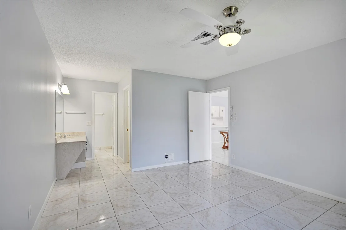 Photo of Unit B at 2380 Malayan Drive