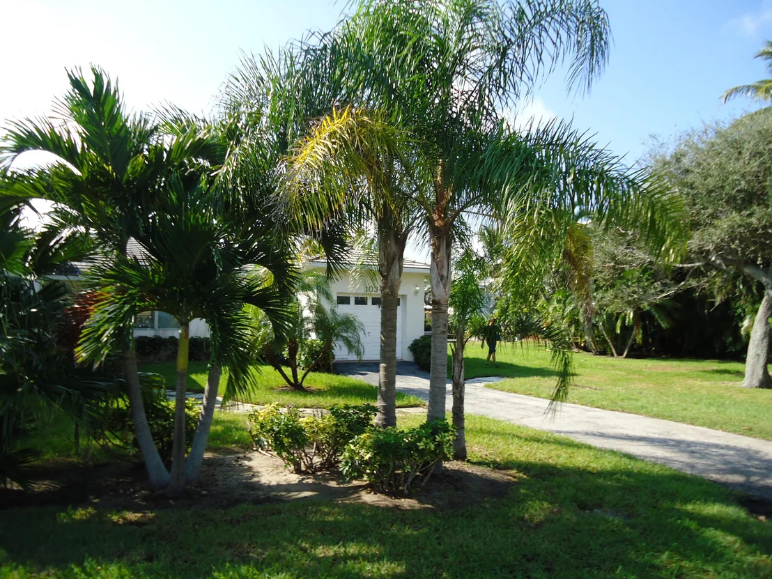 Photo of 1034 Brooks Lane