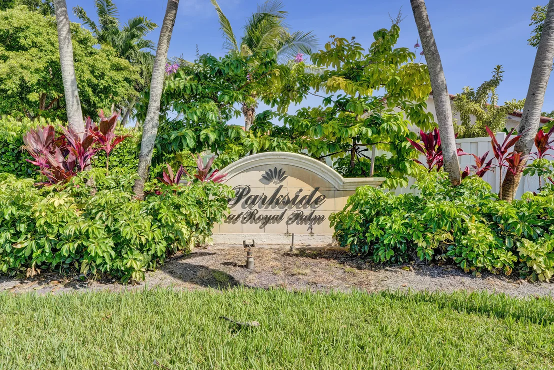 Photo of 7572 Parkside Lane